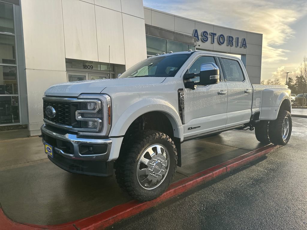 Used 2026 Ford F450 King Ranch w/ FX4 Off-Road Package image 8