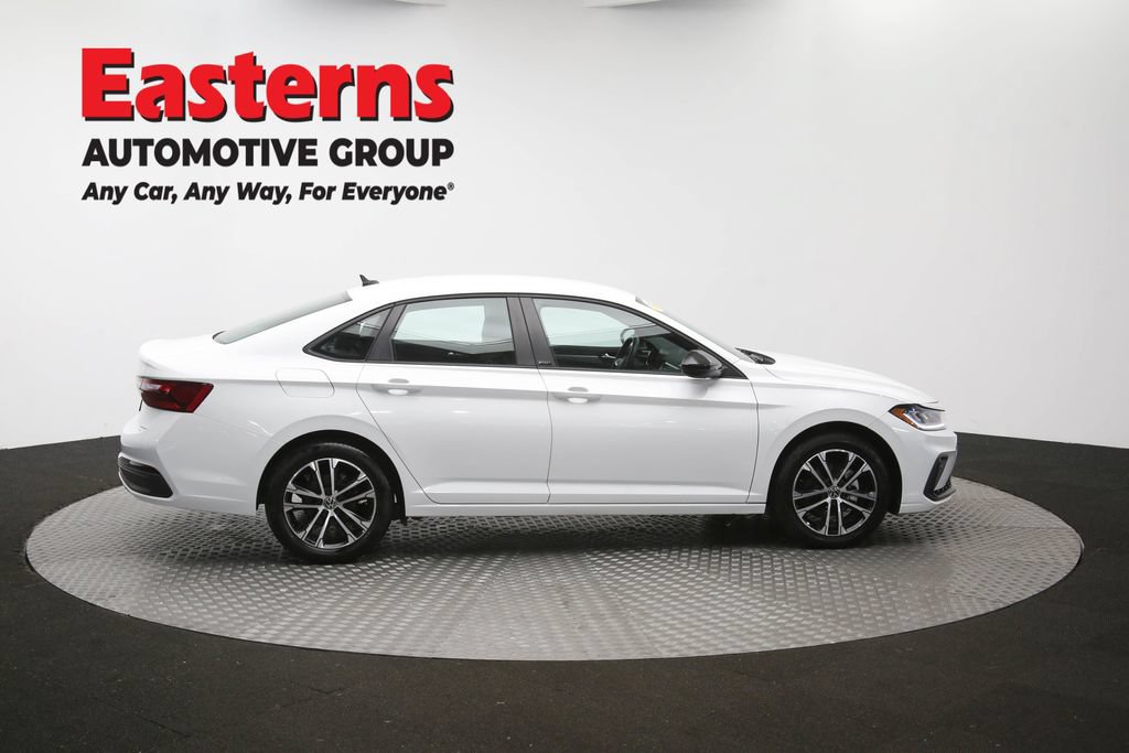 Used 2025 Volkswagen Jetta Sport FWD image 43