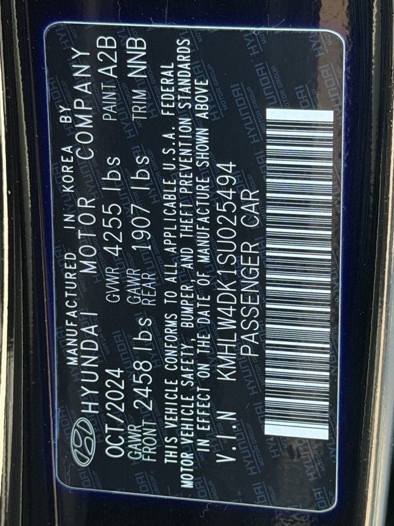 Used 2025 Hyundai Elantra N image 35