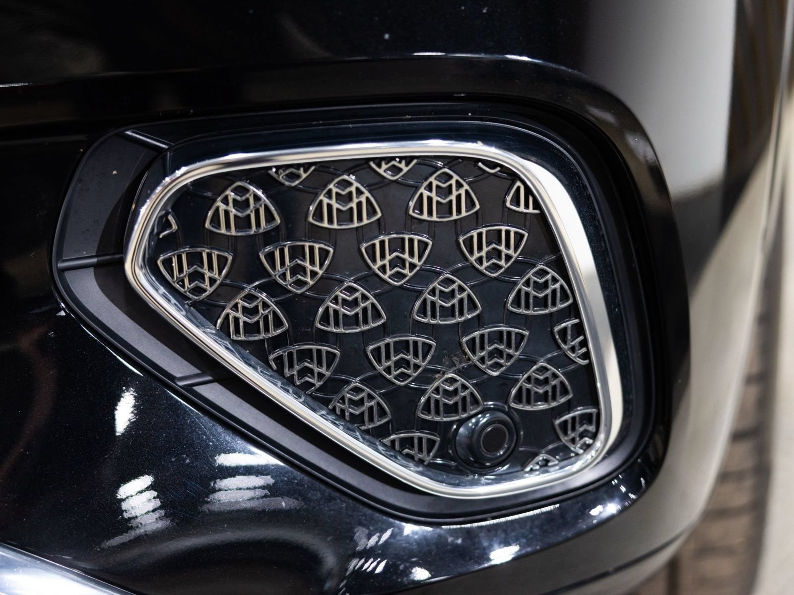 Used 2025 Mercedes-Benz Maybach GLS 600 4MATIC image 19
