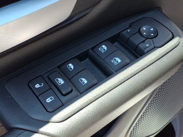 New 2026 RAM 1500 Express AWD/4WD image 15