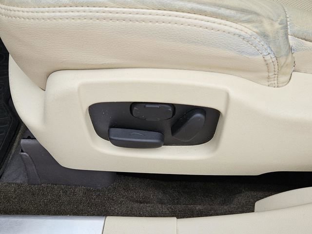 Used 2015 Lincoln MKT AWD w/ Equipment Group 201A image 30