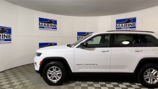 Used 2023 Jeep Grand Cherokee Laredo w/ Luxury Tech Group I image 7