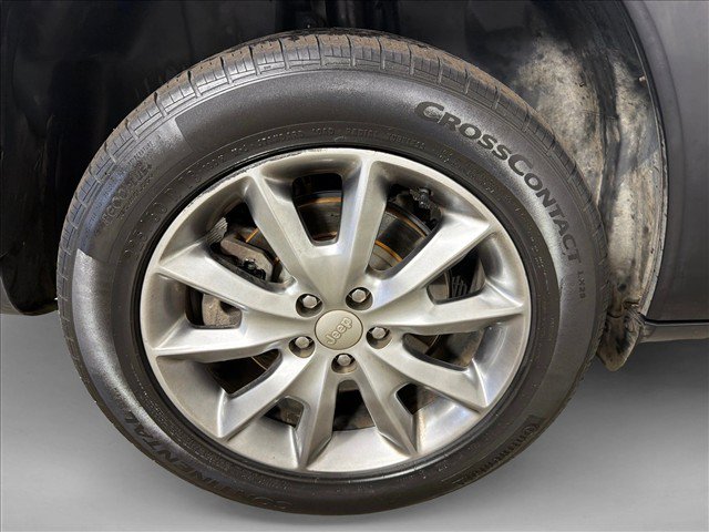 Used 2018 Jeep Cherokee Limited AWD/4WD image 19