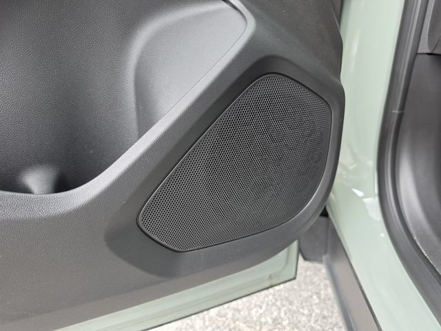 Used 2025 Chevrolet TrailBlazer LS w/ LS Convenience Package FWD image 19