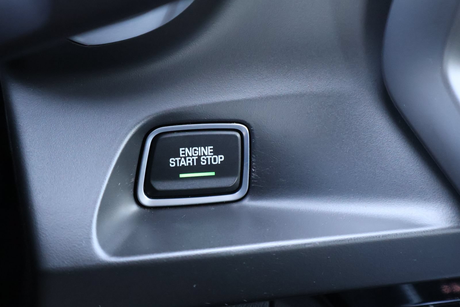 Used 2018 Chevrolet Camaro SS RWD image 21