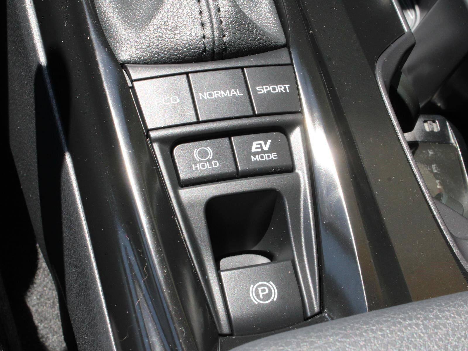 Certified 2025 Toyota Camry LE image 53