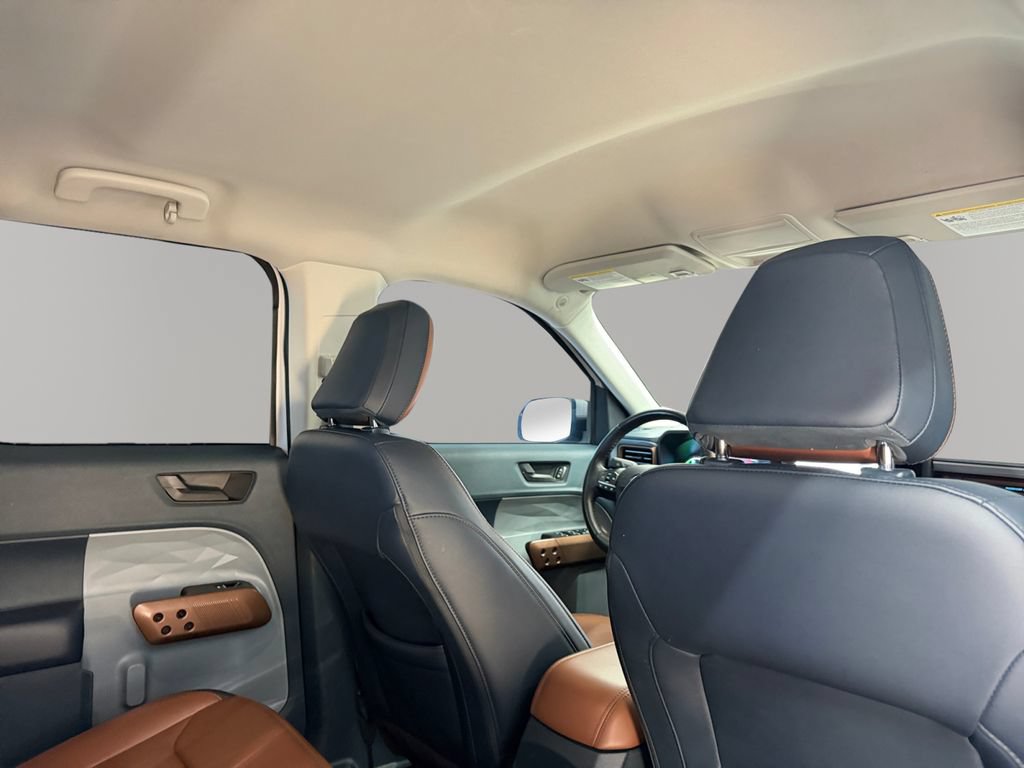 Used 2023 Ford Maverick Lariat w/ Lariat Luxury Package FWD image 17