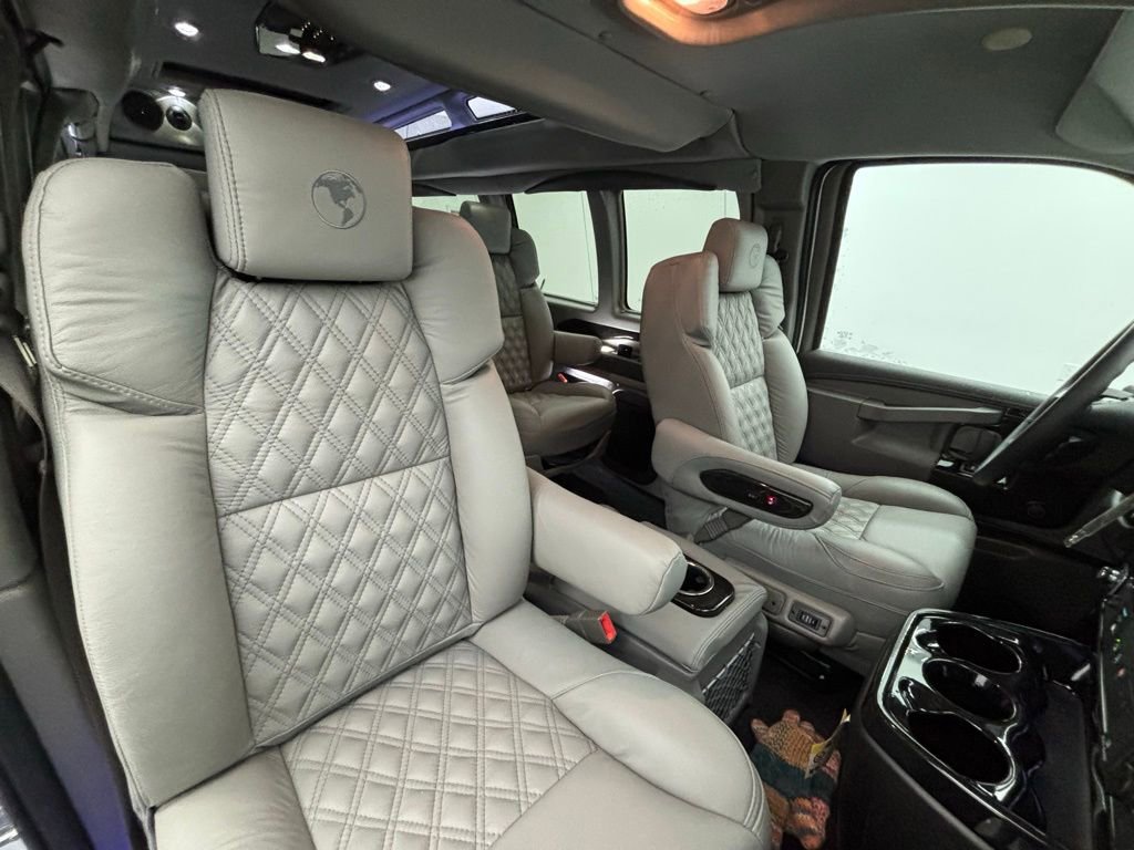 New 2025 GMC Savana 2500 Extended w/ Driver Convenience Package image 13