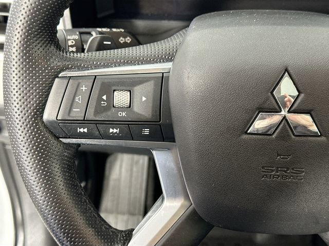 Used 2023 Mitsubishi Outlander SEL image 21