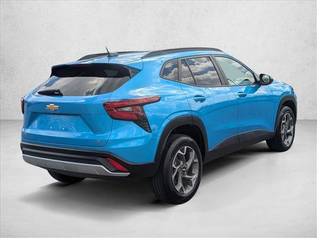 Used 2025 Chevrolet Trax LT FWD image 5