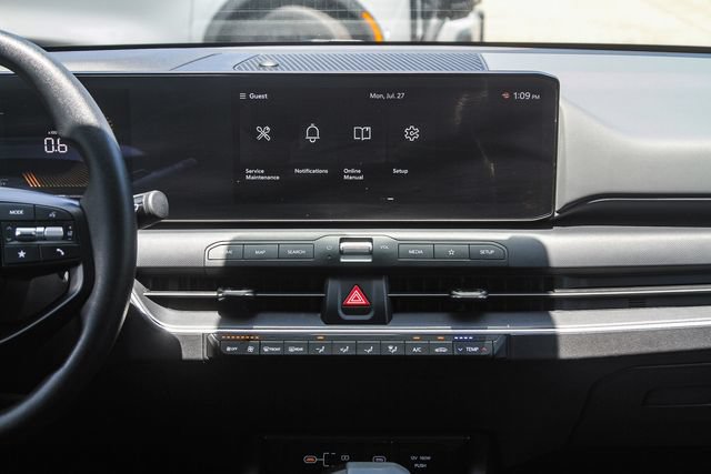 Certified 2025 Kia K4 FWD image 13