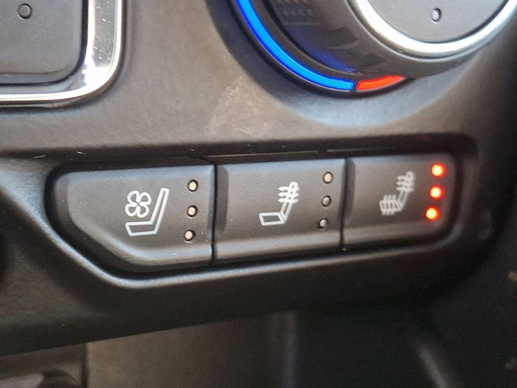 Used 2021 Chevrolet Tahoe Premier w/ Premium Package image 28