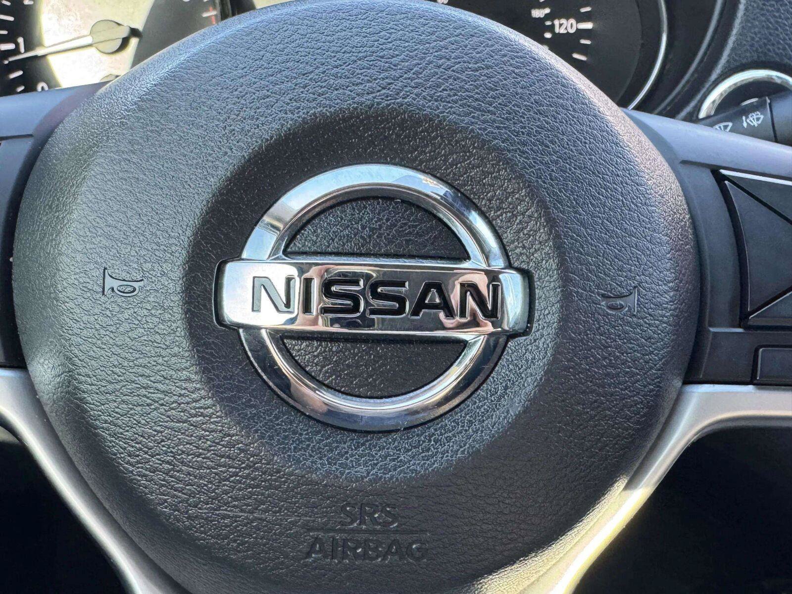 Used 2019 Nissan Rogue SV FWD image 23