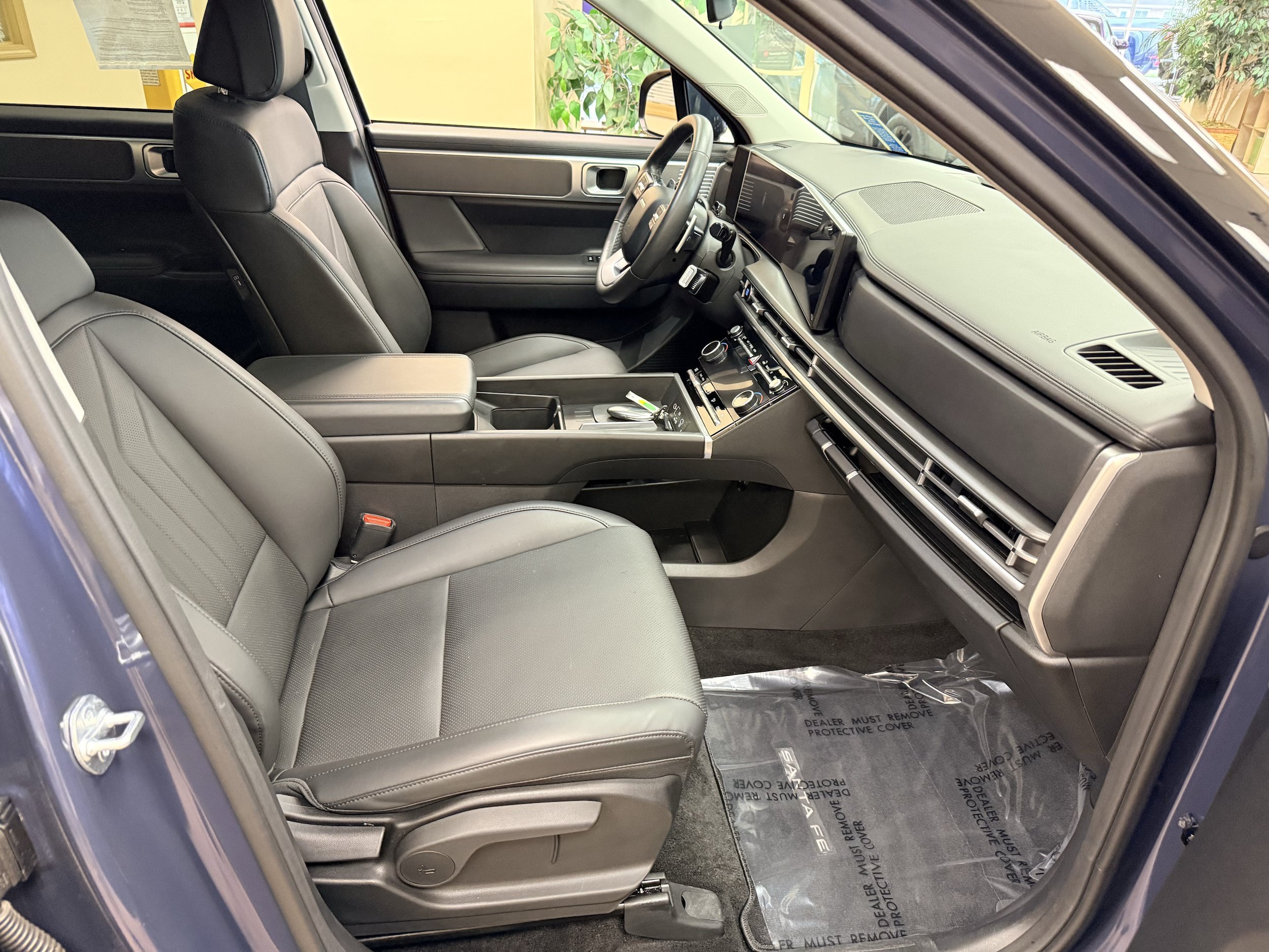 Used 2025 Hyundai Santa Fe SEL AWD/4WD image 14