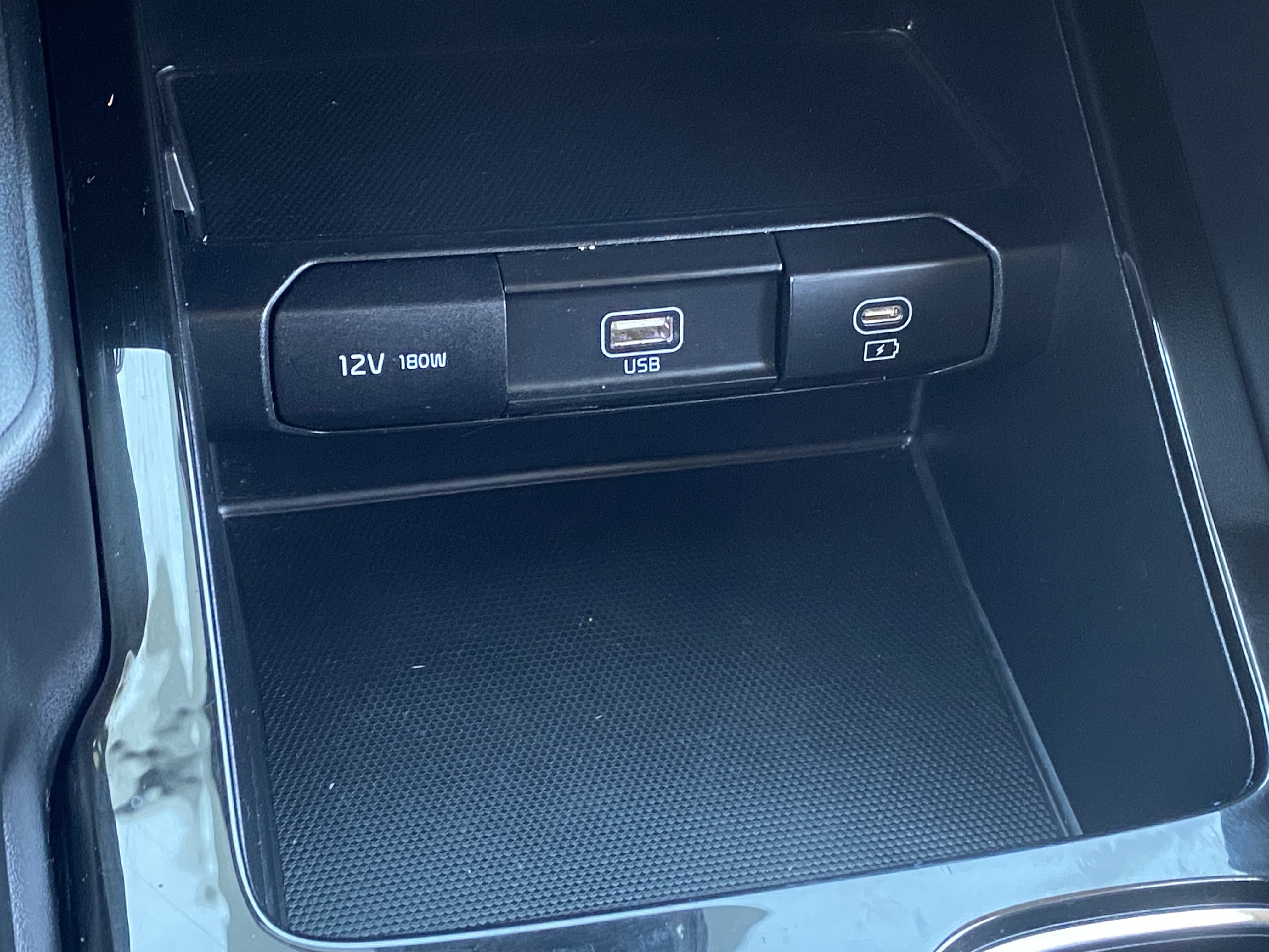 Certified 2024 Kia Telluride LX FWD image 28