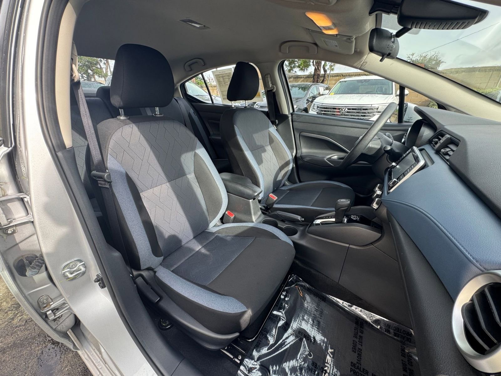 Used 2025 Nissan Versa SV FWD image 35