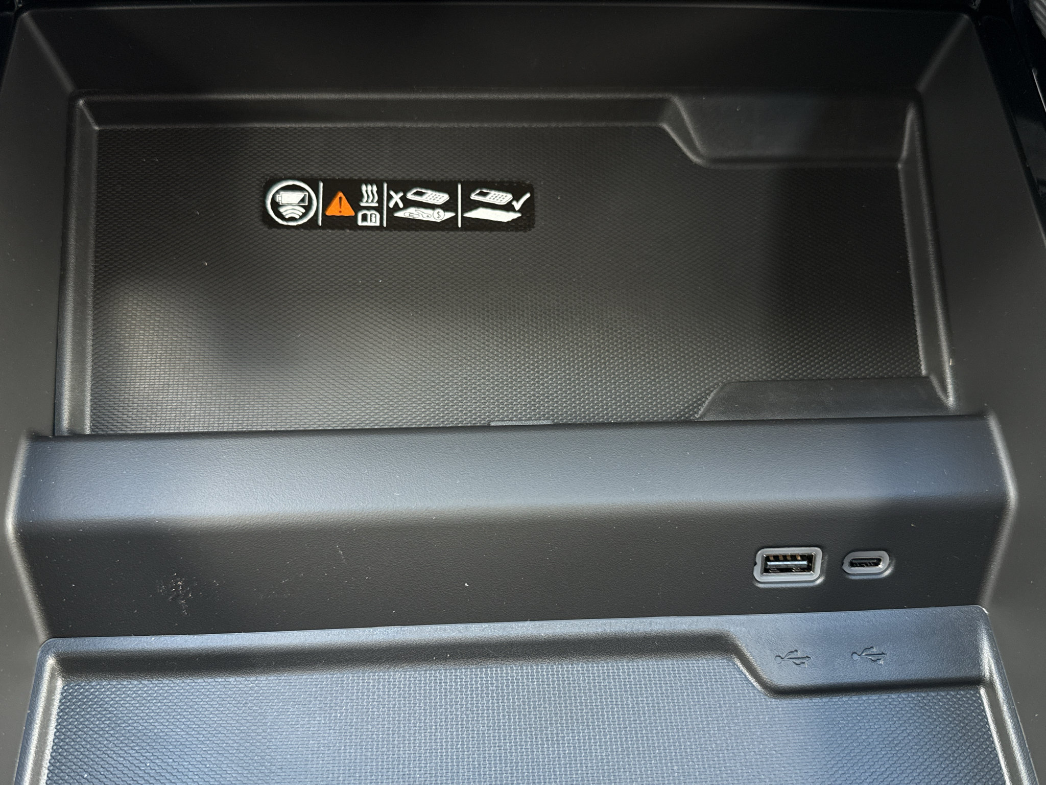 New 2026 Chevrolet Suburban High Country AWD/4WD image 40