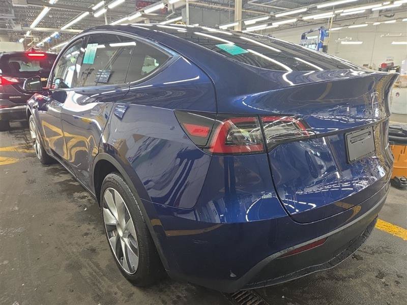 Used 2023 Tesla Model Y Long Range AWD/4WD image 8
