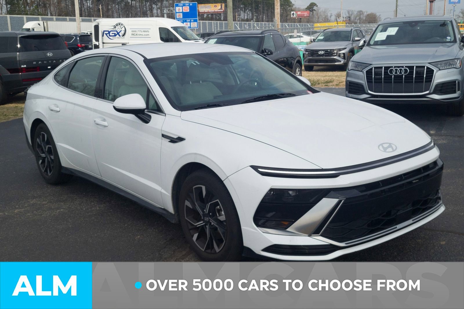 Used 2025 Hyundai Sonata SEL image 2