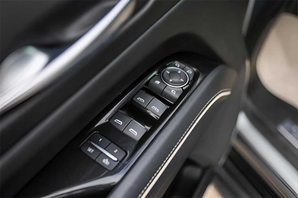 Used 2023 Cadillac Escalade Premium Luxury image 23