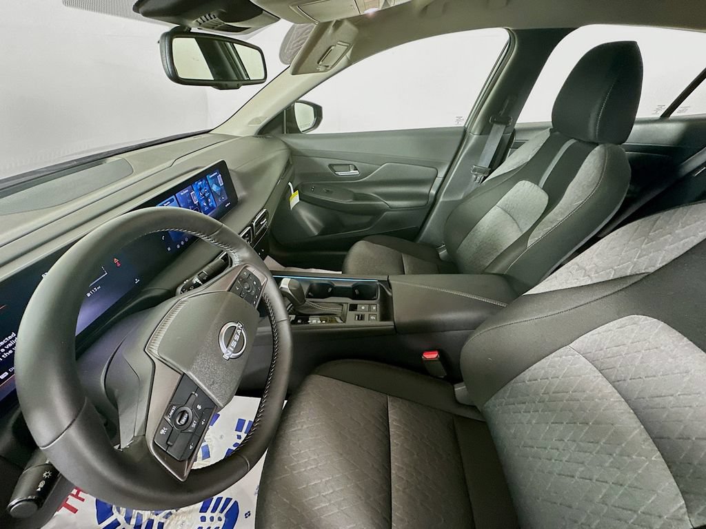 Certified 2026 Nissan Sentra SV w/ SV Convenience Package FWD image 29