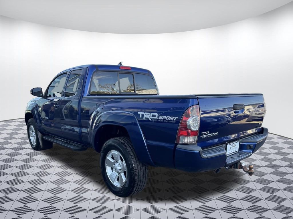 Used 2015 Toyota Tacoma 4x4 Access Cab V6 w/ TRD Sport Package image 7