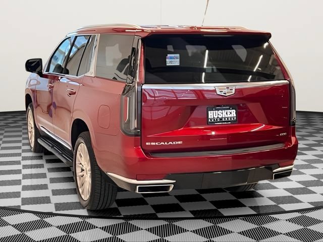 Used 2023 Cadillac Escalade Premium Luxury w/ Performance Package AWD/4WD image 5