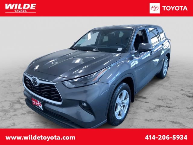 Used 2024 Toyota Highlander LE