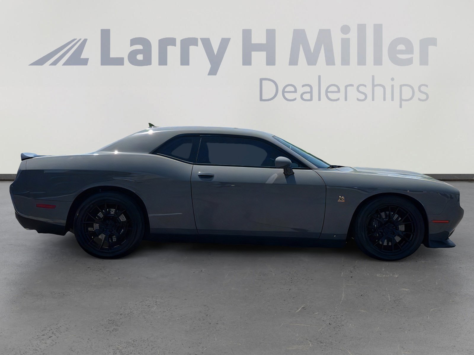 Used 2023 Dodge Challenger R/T Scat Pack RWD image 7