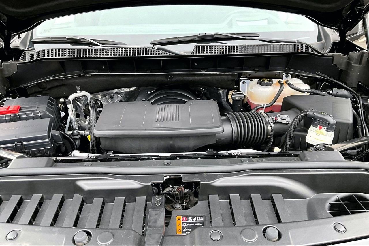 Used 2025 Chevrolet Silverado 1500 High Country w/ Midnight Edition image 38