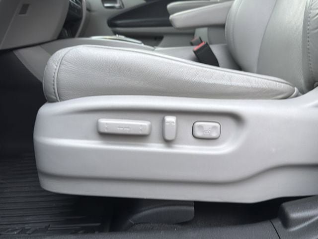 Used 2020 Honda Pilot Elite image 25