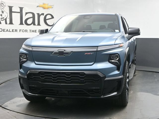 Certified 2025 Chevrolet Silverado EV RST AWD/4WD image 3