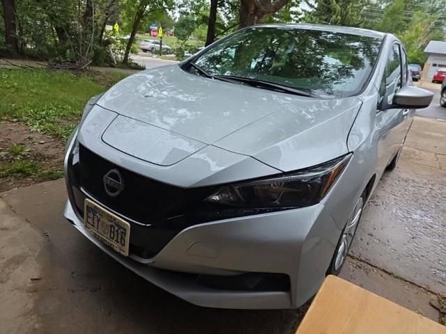 Used 2024 Nissan Leaf S FWD image 1