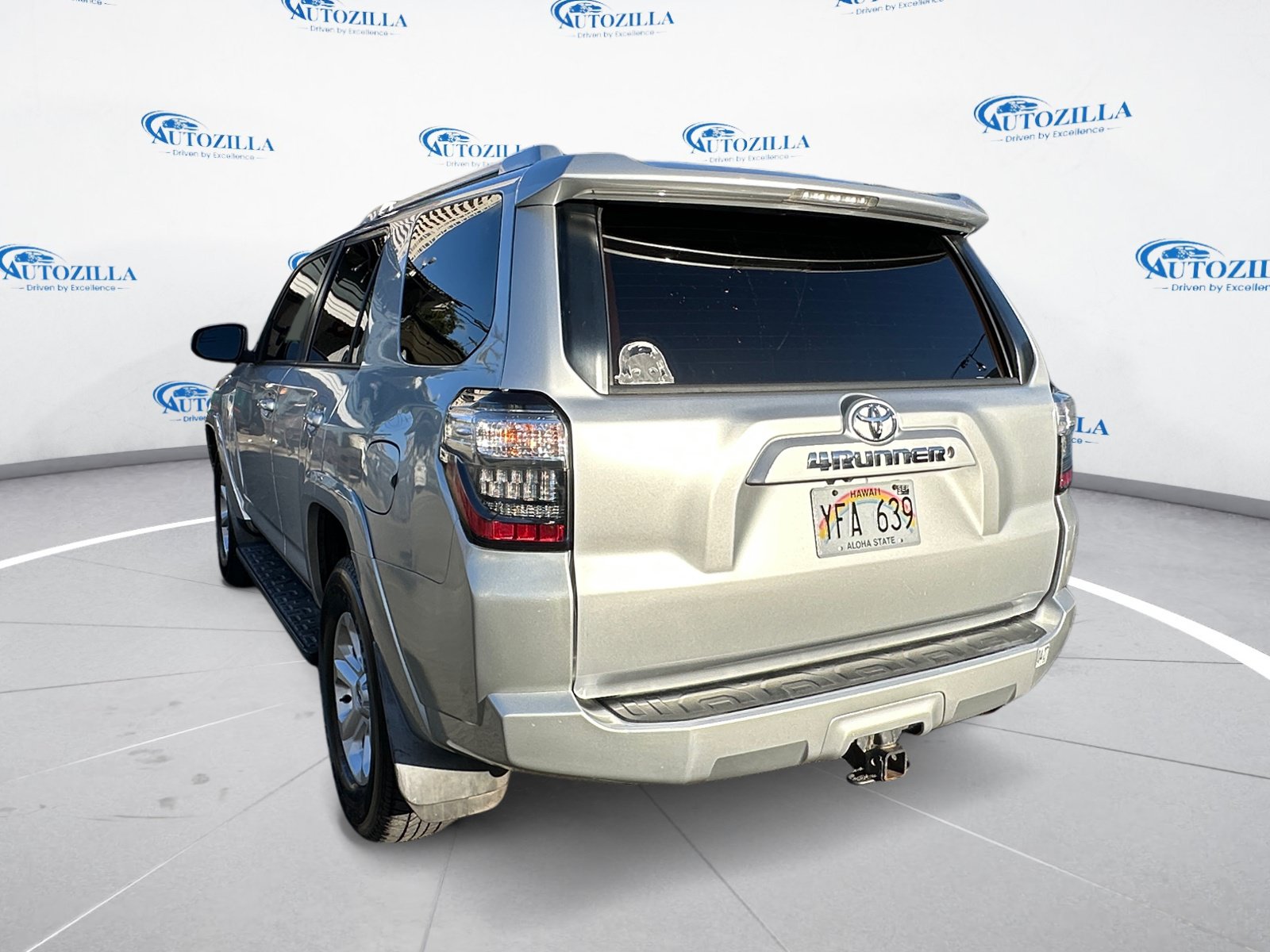 Used 2015 Toyota 4Runner SR5 RWD image 3