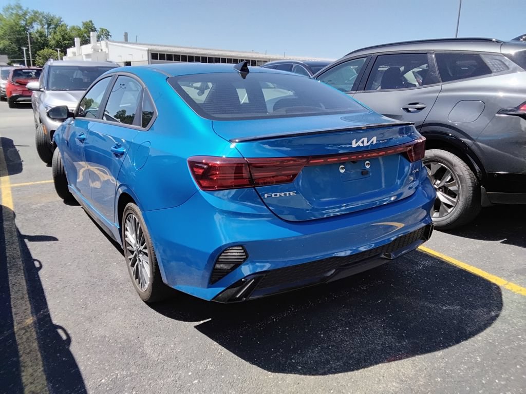 Used 2023 Kia Forte GT-Line w/ GT-Line Premium Package FWD image 6