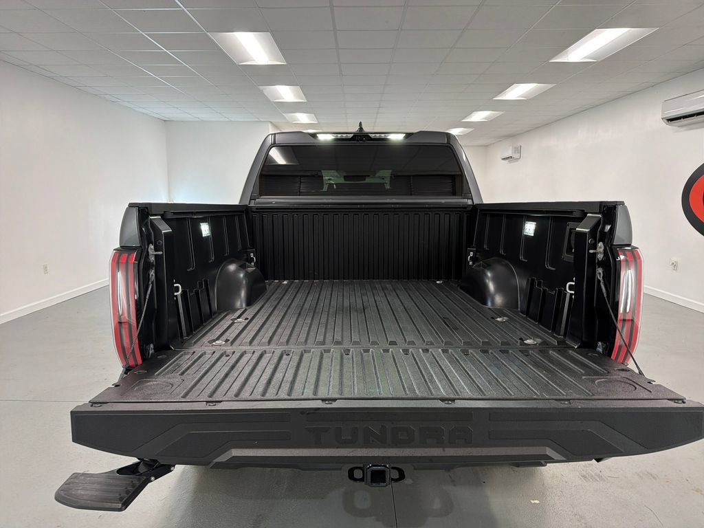 Used 2024 Toyota Tundra Platinum AWD/4WD image 8
