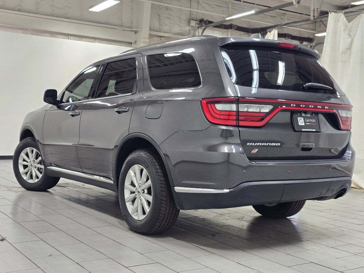 Used 2019 Dodge Durango SXT image 12