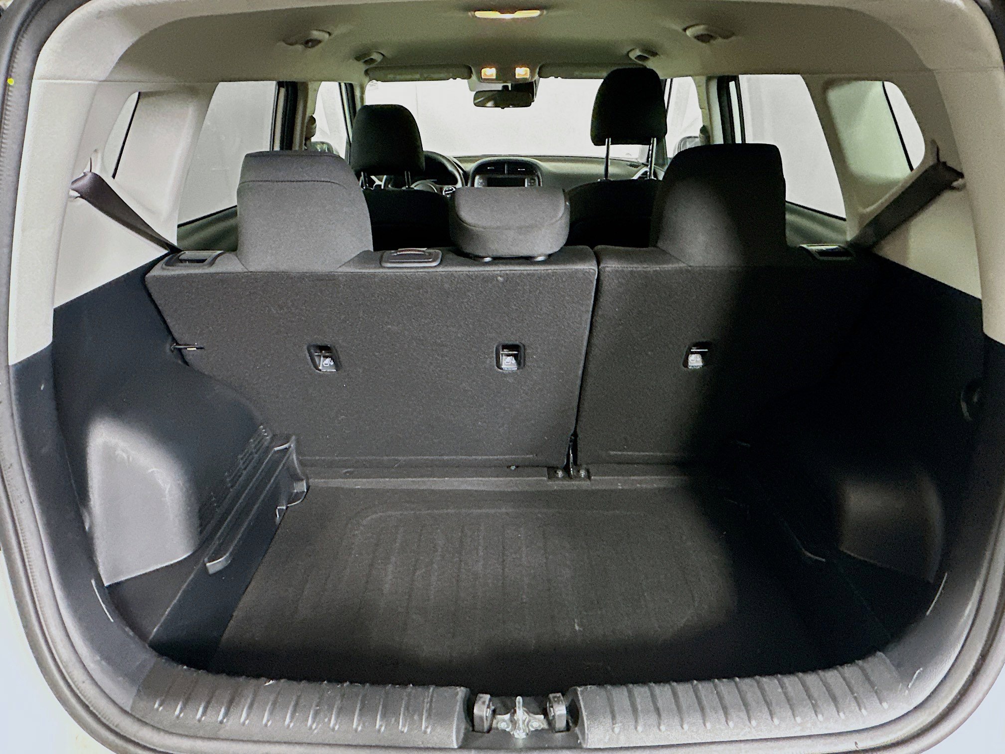 Used 2025 Kia Soul LX w/ LX Technology Package FWD image 27