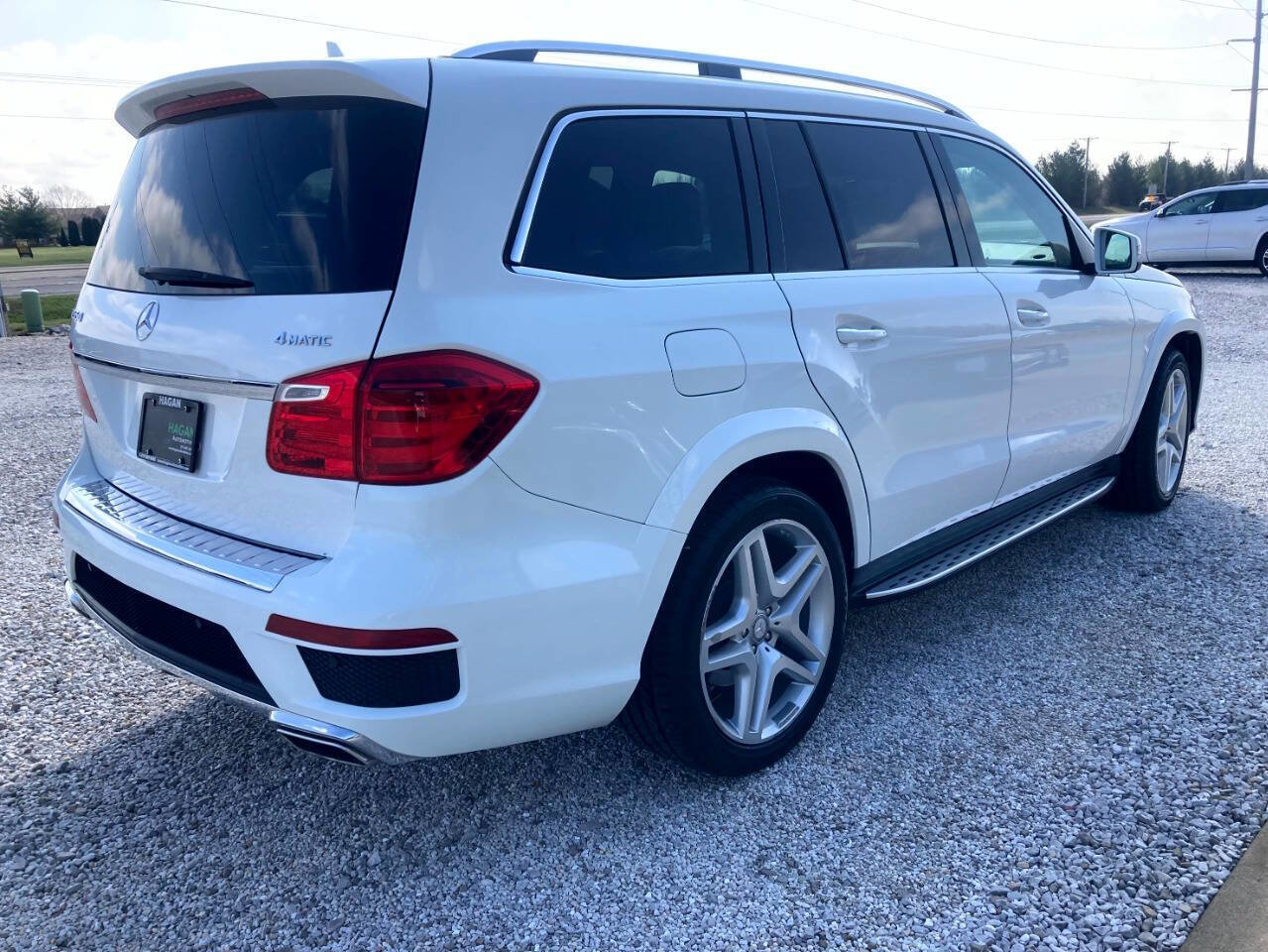 Used 2015 Mercedes-Benz GL 550 4MATIC image 7