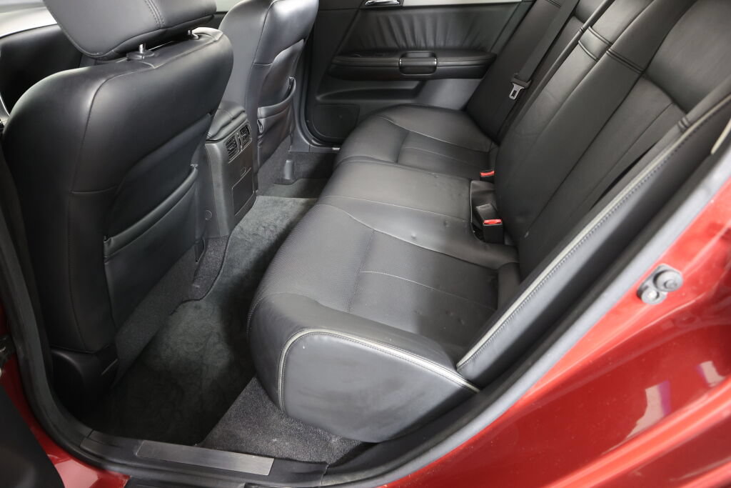 Used 2007 INFINITI M45 Sport w/ Technology Pkg RWD image 17