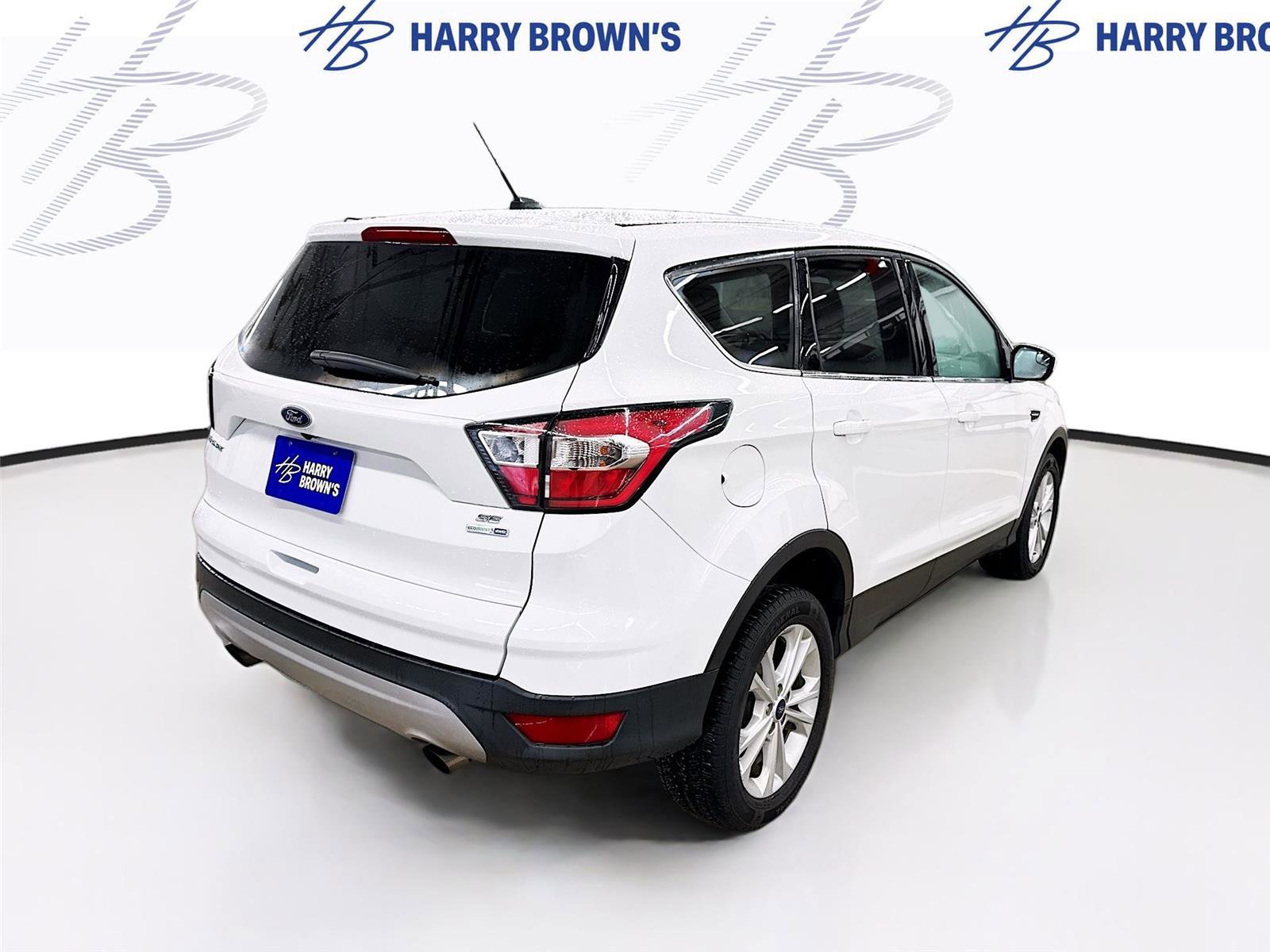 Used 2017 Ford Escape SE w/ SE Cold Weather Package image 10