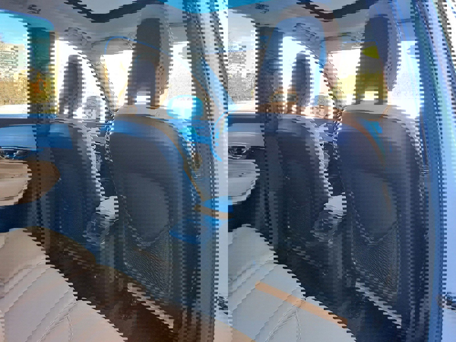 Used 2016 Volvo XC90 T5 Momentum image 18