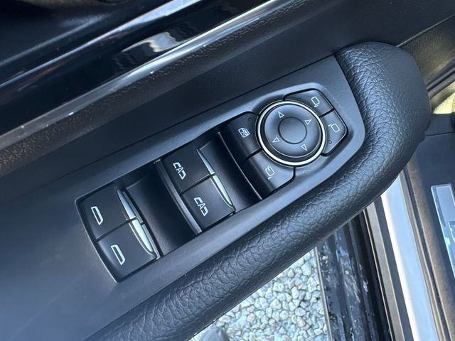 Used 2025 GMC Yukon Denali image 24