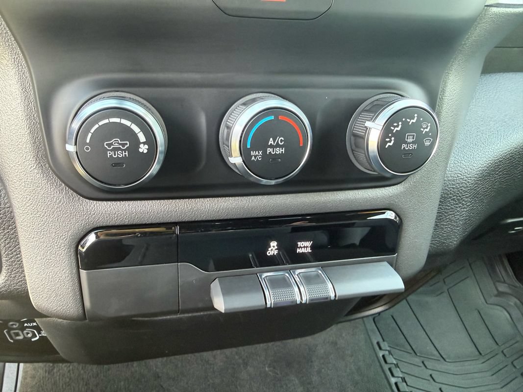 Used 2021 RAM 1500 Big Horn AWD/4WD image 26