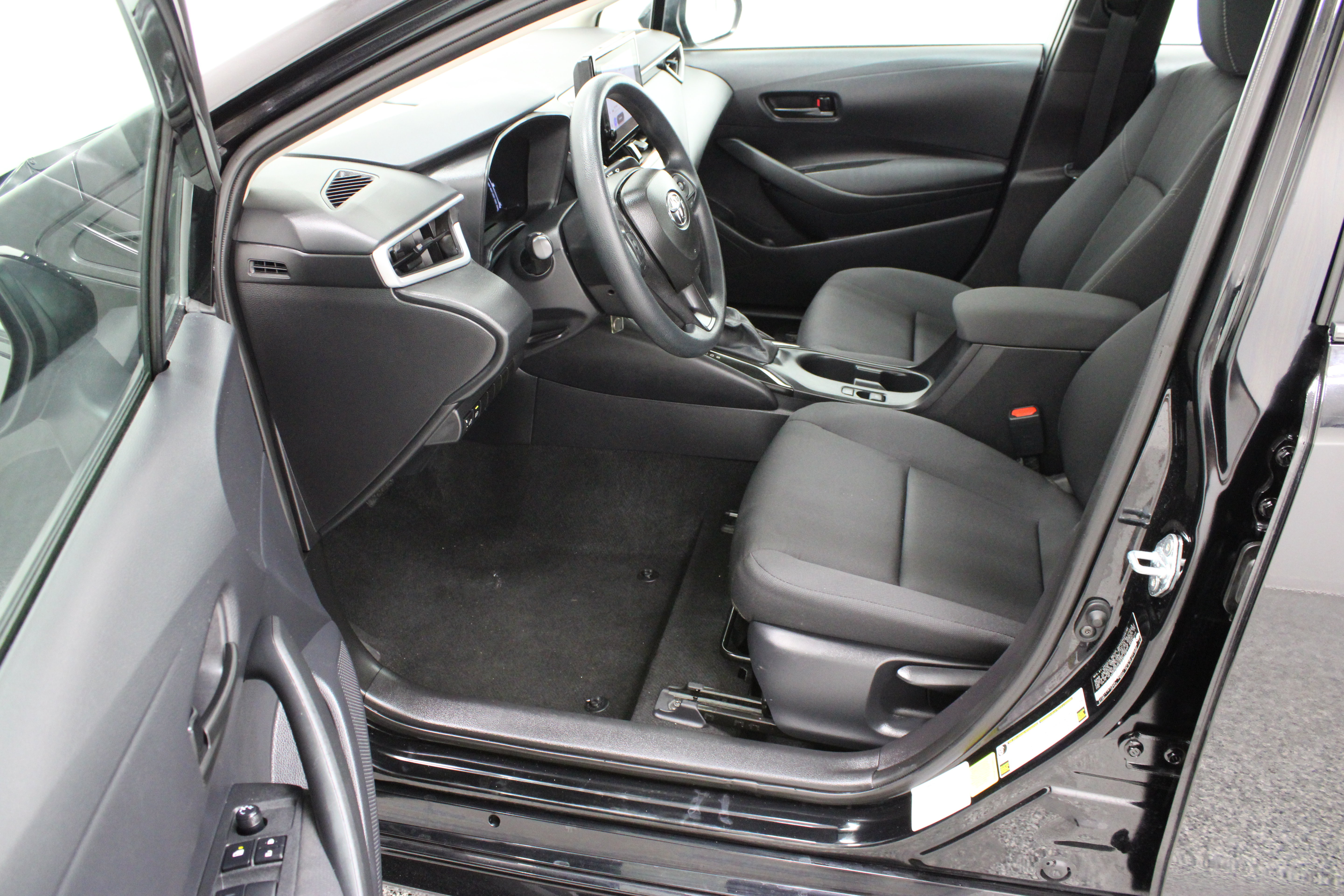 Certified 2026 Toyota Corolla LE FWD image 14