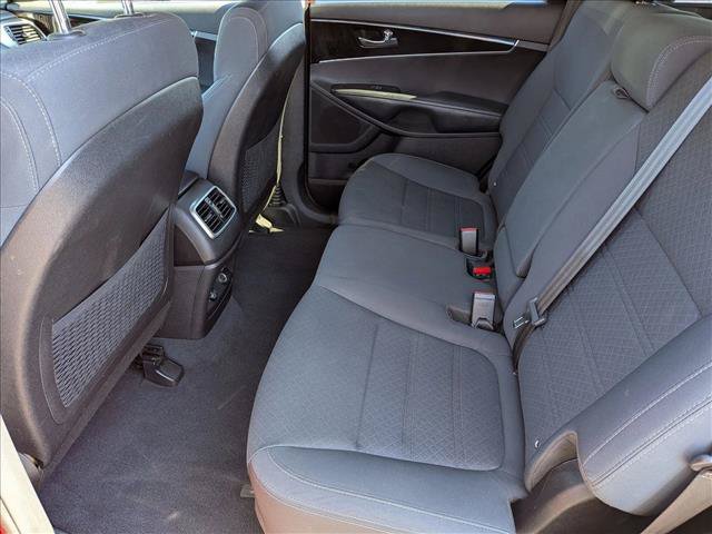 Used 2017 Kia Sorento AWD image 18