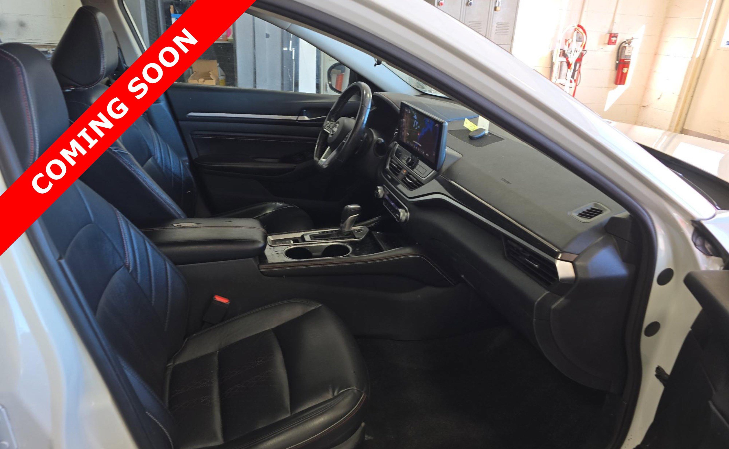 Used 2023 Nissan Altima 2.0 SR image 5