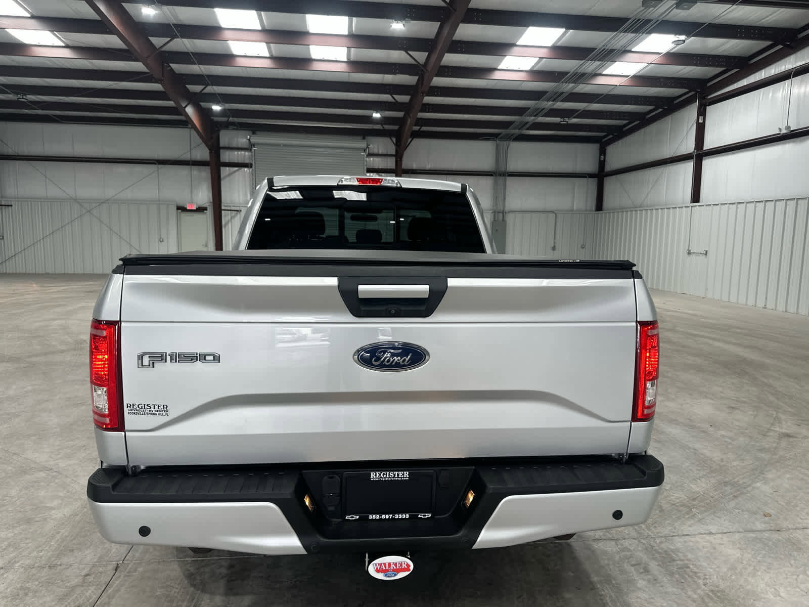 Used 2015 Ford F150 XLT w/ Equipment Group 302A Luxury RWD image 4