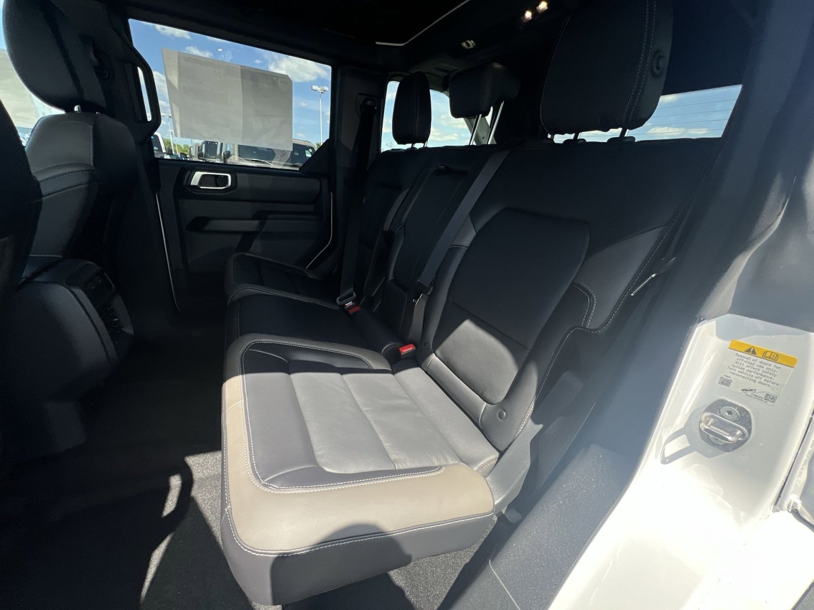 New 2026 Ford Bronco Outer Banks AWD/4WD image 32